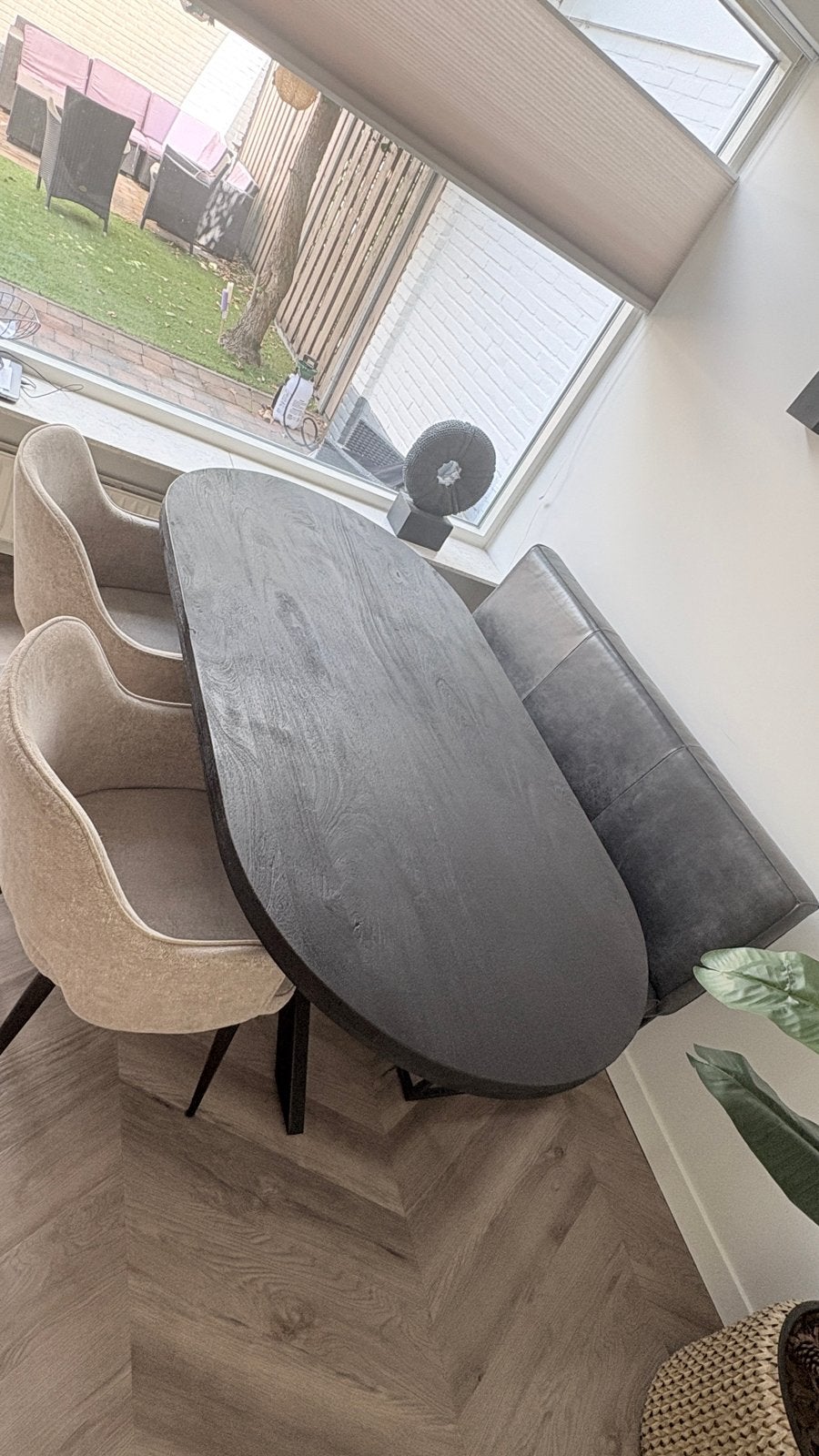 Moderne eetset deens ovale tafel, 3 stoelen en bank, Ophalen, Zo goed als nieuw