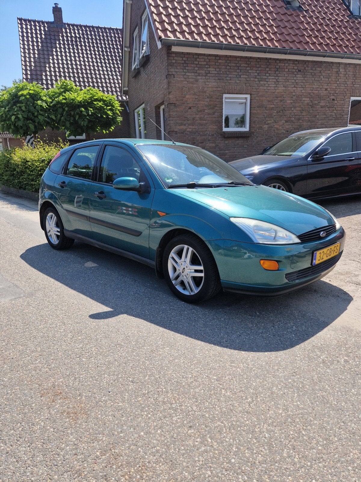 Ford Focus 1.6 I 2000 Groen APK 15-6-27, 1596 cc, 1052 kg, 4 cilinders, 100 pk