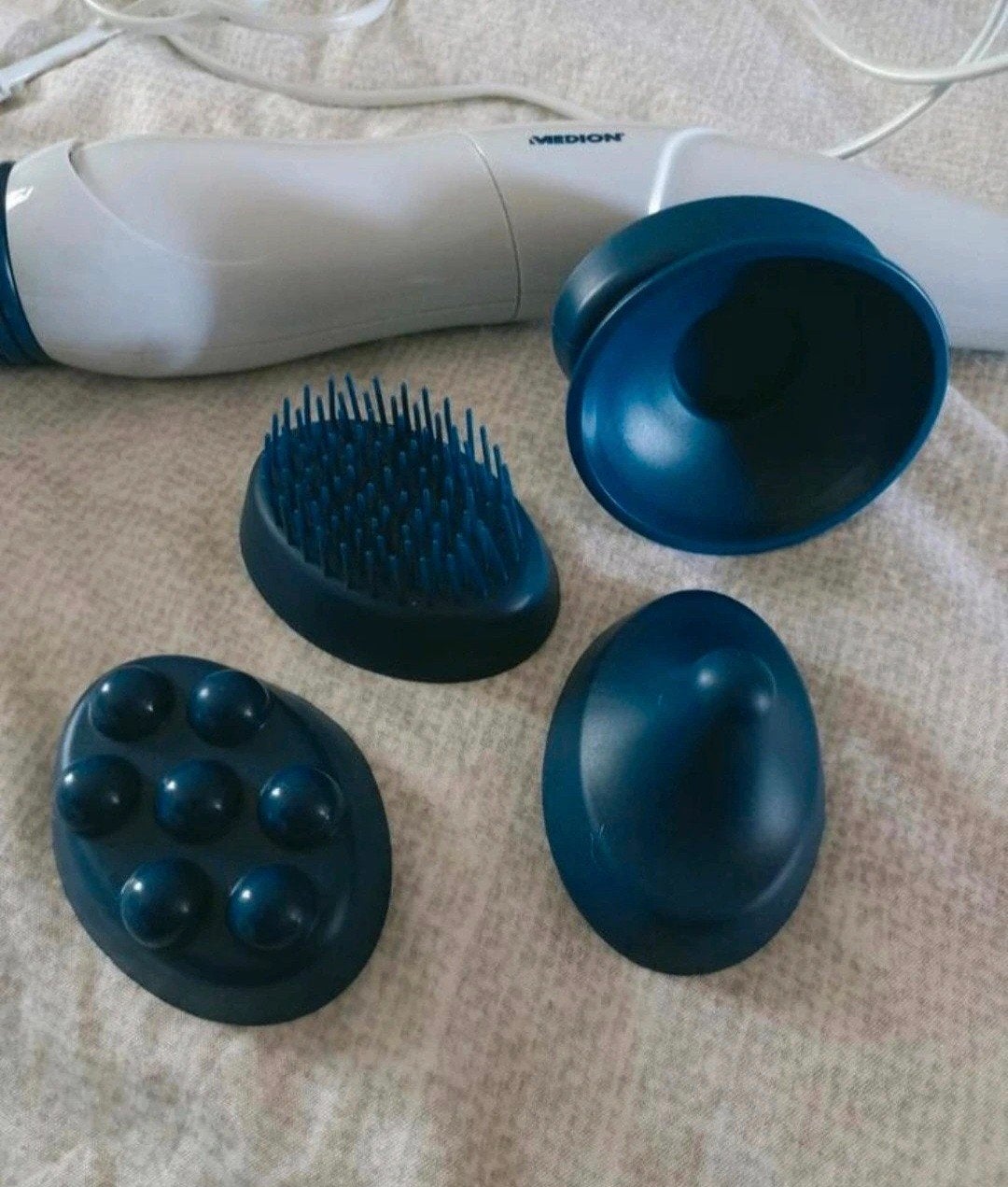 Medion Massageapparaat met Warmtefunctie en Opzetstukken, Ophalen of Verzenden, Gebruikt, Apparaat