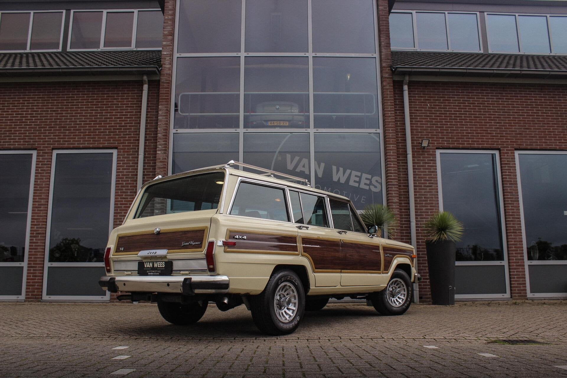 Jeep Wagoneer 5.9 V8 Limited Wagon | Origineel | 1979 | Dakr, foto 5