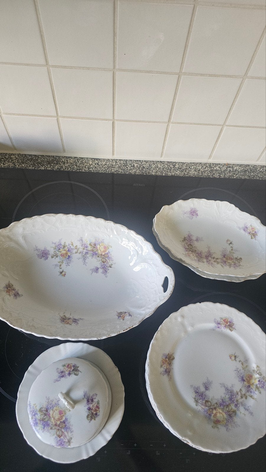 Antieke 10-delige brocante gebakset / high-tea set met paars, Ophalen