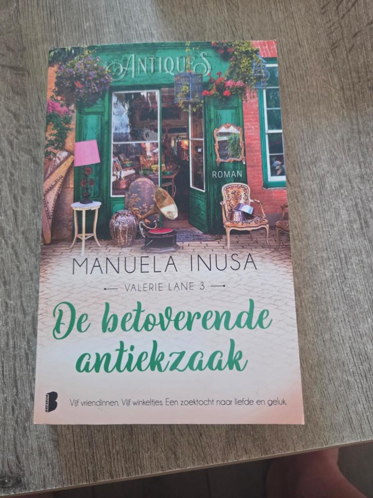 De betoverende antiekzaak - Manuela Inusa, Ophalen of Verzenden, Zo goed als nieuw, Manuela Inusa, Nederland