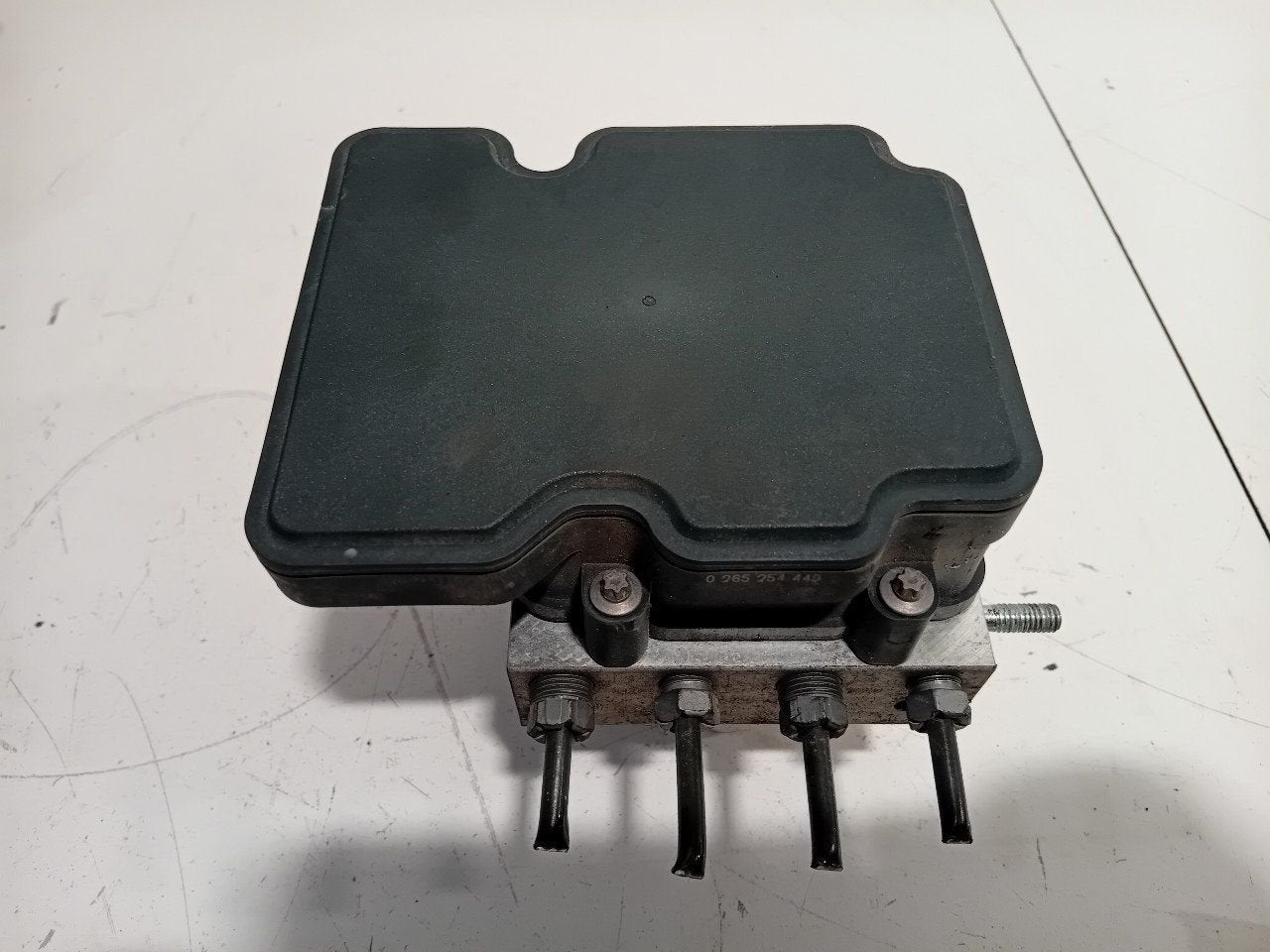 Abs pomp Ford Transit, Onderdelen@venauto.nl, Van der Ven Autorecycling B.V., Gebruikt, Ettenseweg 76, 4706 PB Roosendaal, The Netherlands