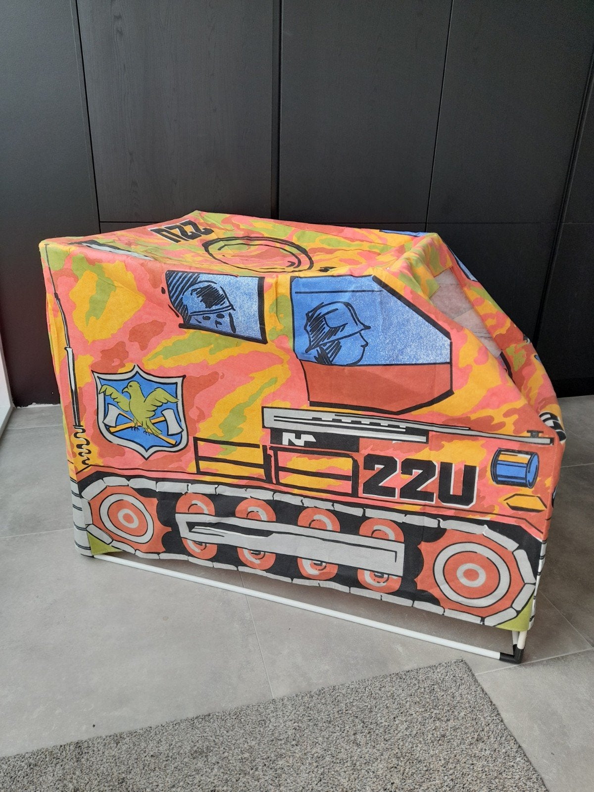 speel tent pantserwagen tent, Ophalen, Zo goed als nieuw