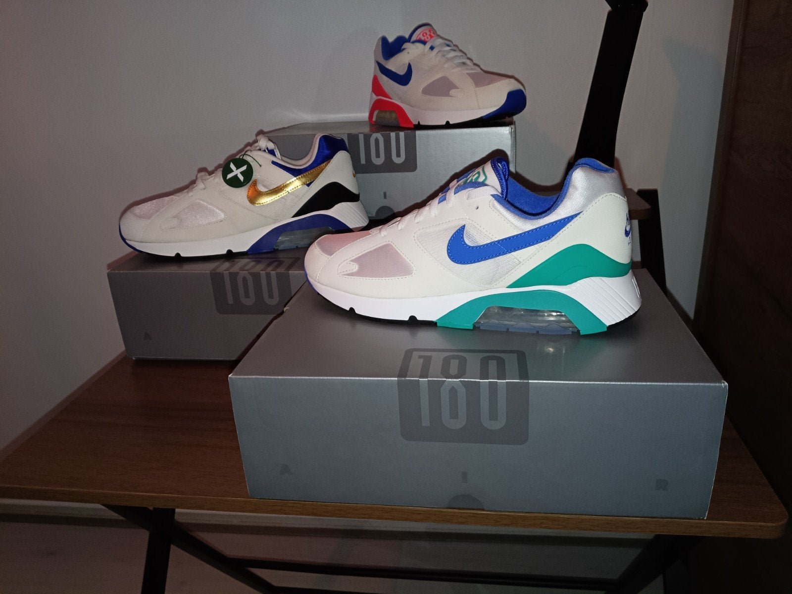 Nike Air 180 " Bluebird " Nieuw & Orgineel Maat 46, Ophalen of Verzenden, Nieuw, Schoenen