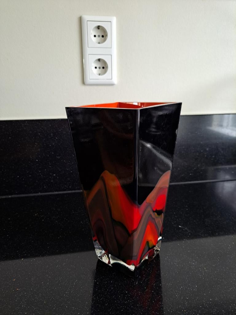 Te koop Makora vaas, Ophalen