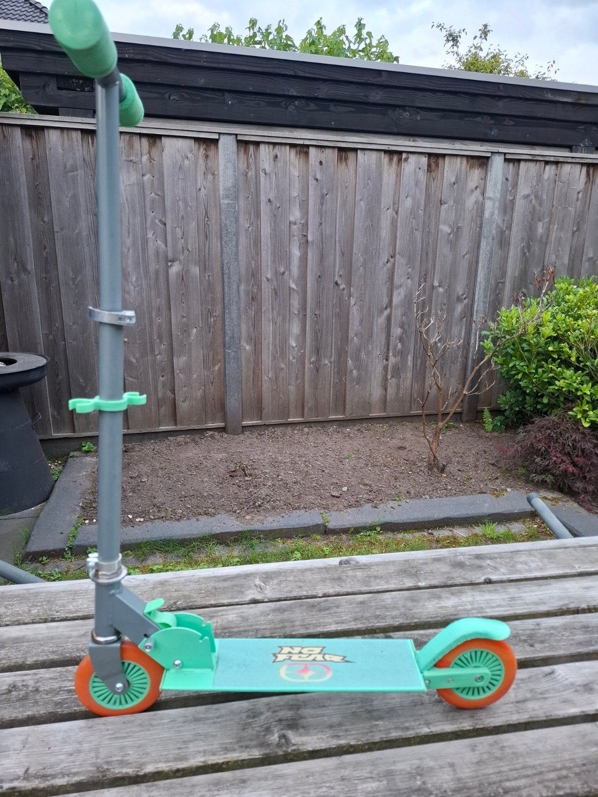 No Fear step - Groen/Oranje, Fietsen en Brommers, Ophalen, Gebruikt, Gewone step, No Fear