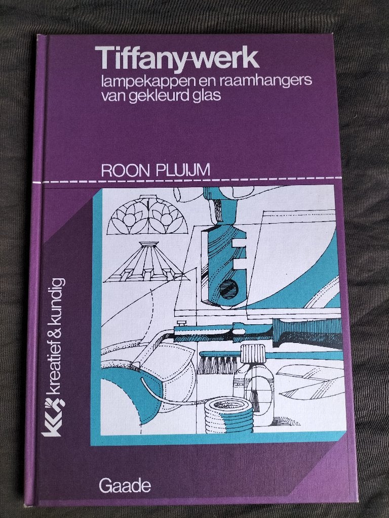 Roon Pluijm - Tiffany-werk, Boeken, Ophalen of Verzenden, Zo goed als nieuw, Overige onderwerpen, Roon Pluijm
