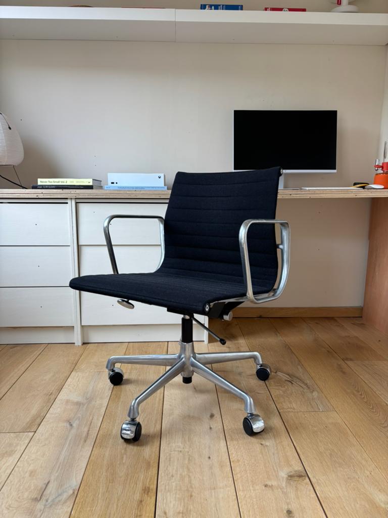 Eames herman miller bureaustoel, Ophalen, Gebruikt, Zwart, Bureaustoel