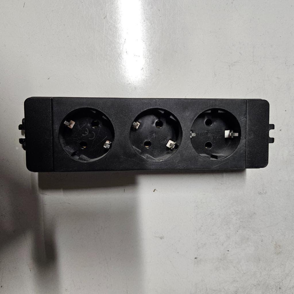 Schulte 3-voudige stekkerdoos type 901 bureau blok, Ophalen of Verzenden, Gebruikt