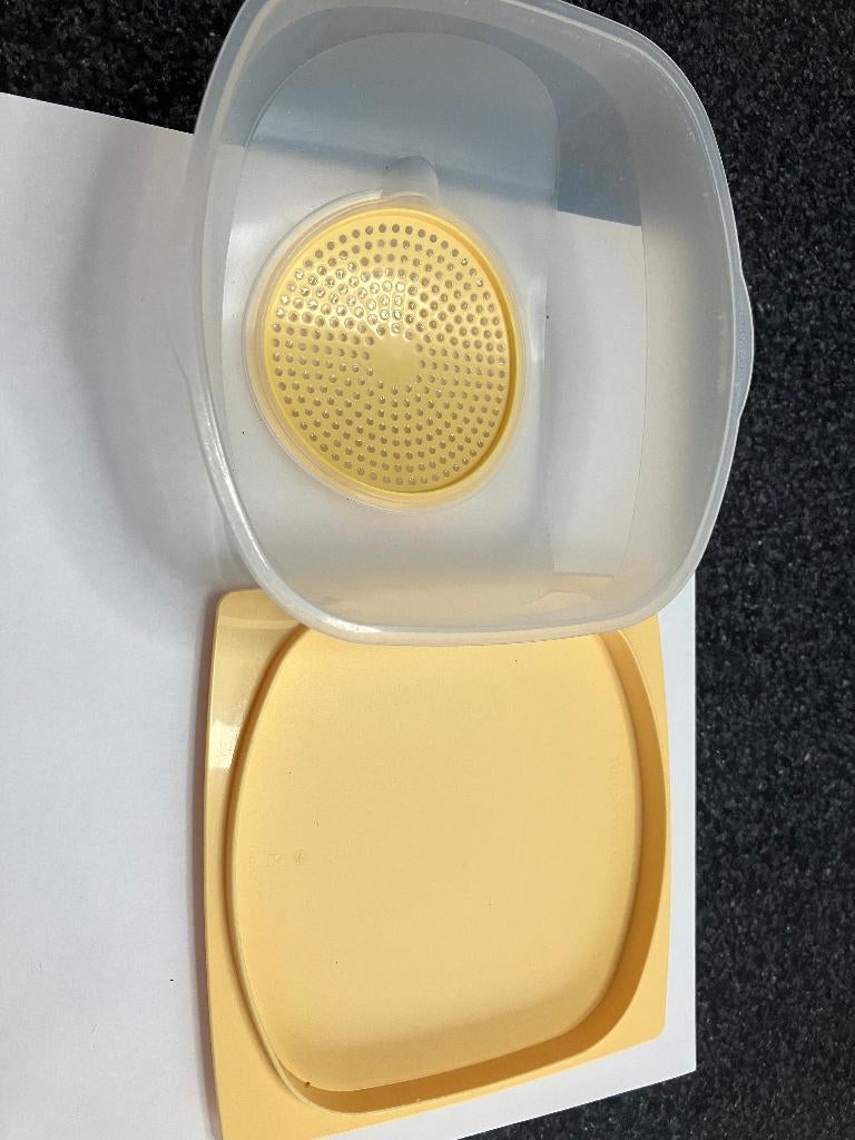tupperware kaas max, Huis en Inrichting, Keuken | Tupperware, Ophalen of Verzenden, Zo goed als nieuw, Geel, Overige typen