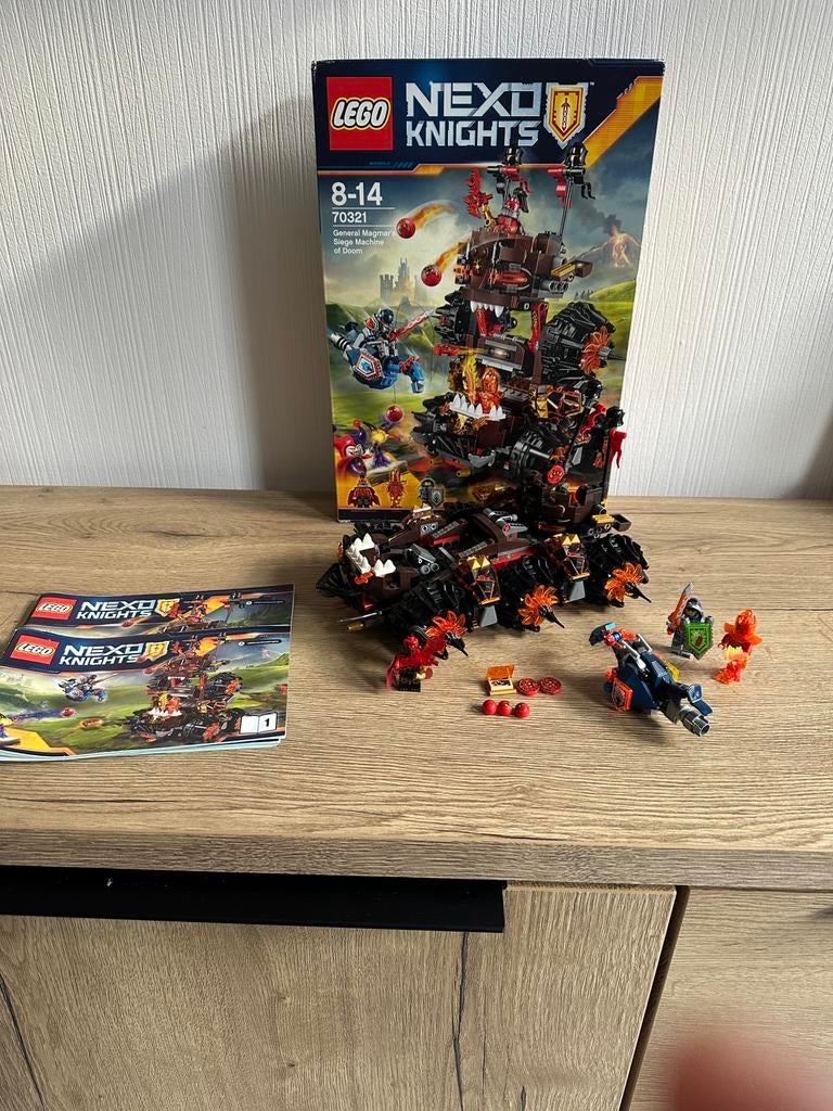 LEGO Nexo Knights 70321 General Magmar's belegeringsmachine, Ophalen of Verzenden, Zo goed als nieuw