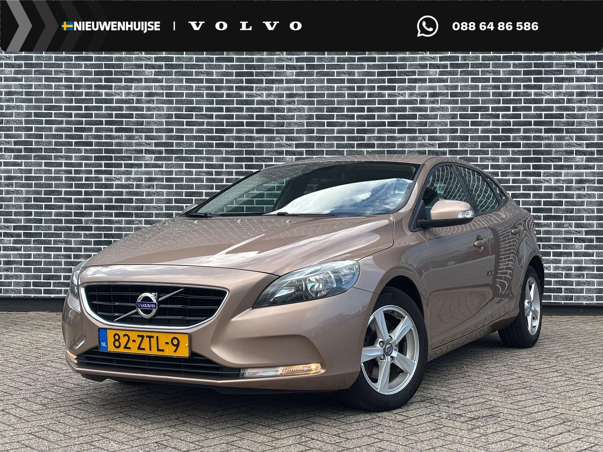 Volvo V40 1.6 T3 Kinetic | Trekhaak | RTI Navigatie | High P, Auto's, Stof, Gebruikt, 4 cilinders, Origineel Nederlands