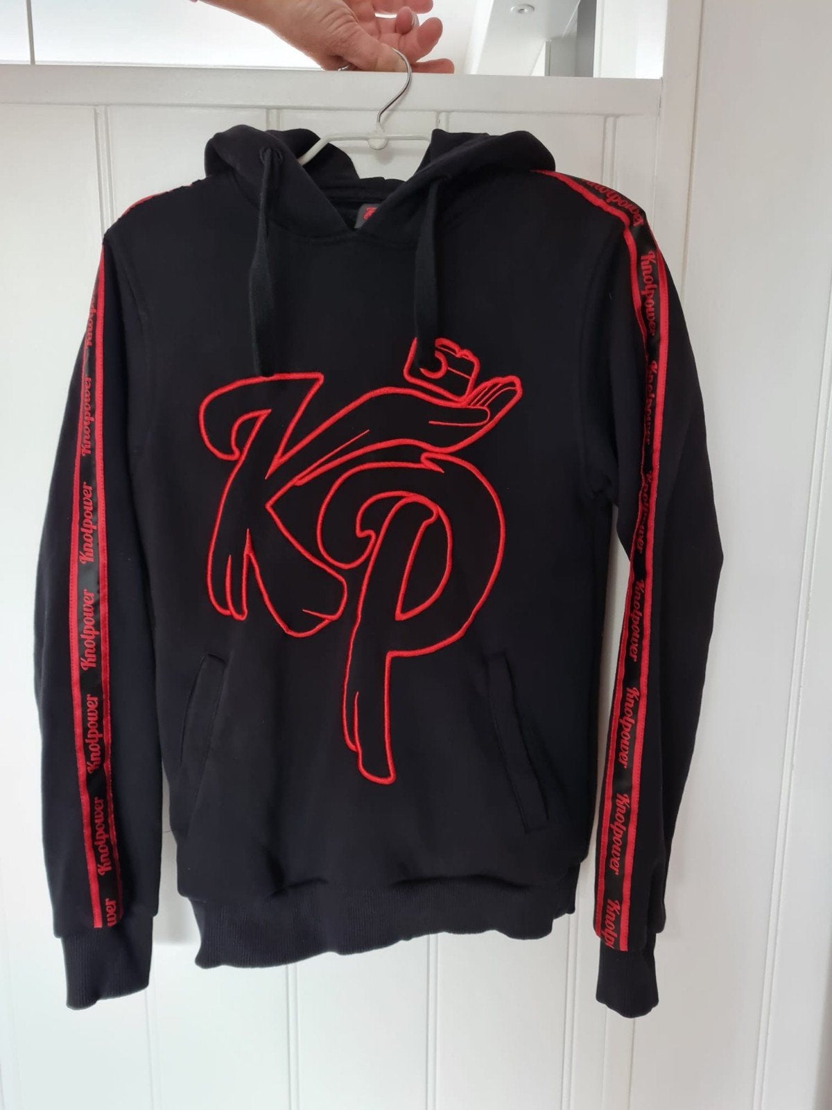 Enzo Knol hoodie, trui. Mt. XS rood logo. Valt als maat 164., Jongen of Meisje, Trui of Vest, Knolpower, Ophalen of Verzenden