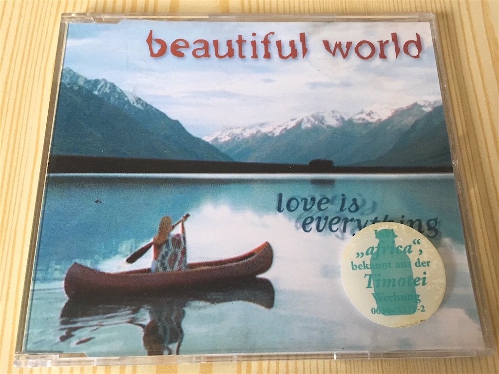CD Single Beautiful World - Africa / Love Is Everything, Ophalen, Zo goed als nieuw, Pop
