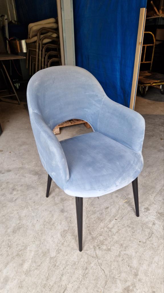 Fluwelen armstoel Rachel van Westwing (lichtblauw), Ophalen, Modern, Scandinavisch, Blauw, Zo goed als nieuw