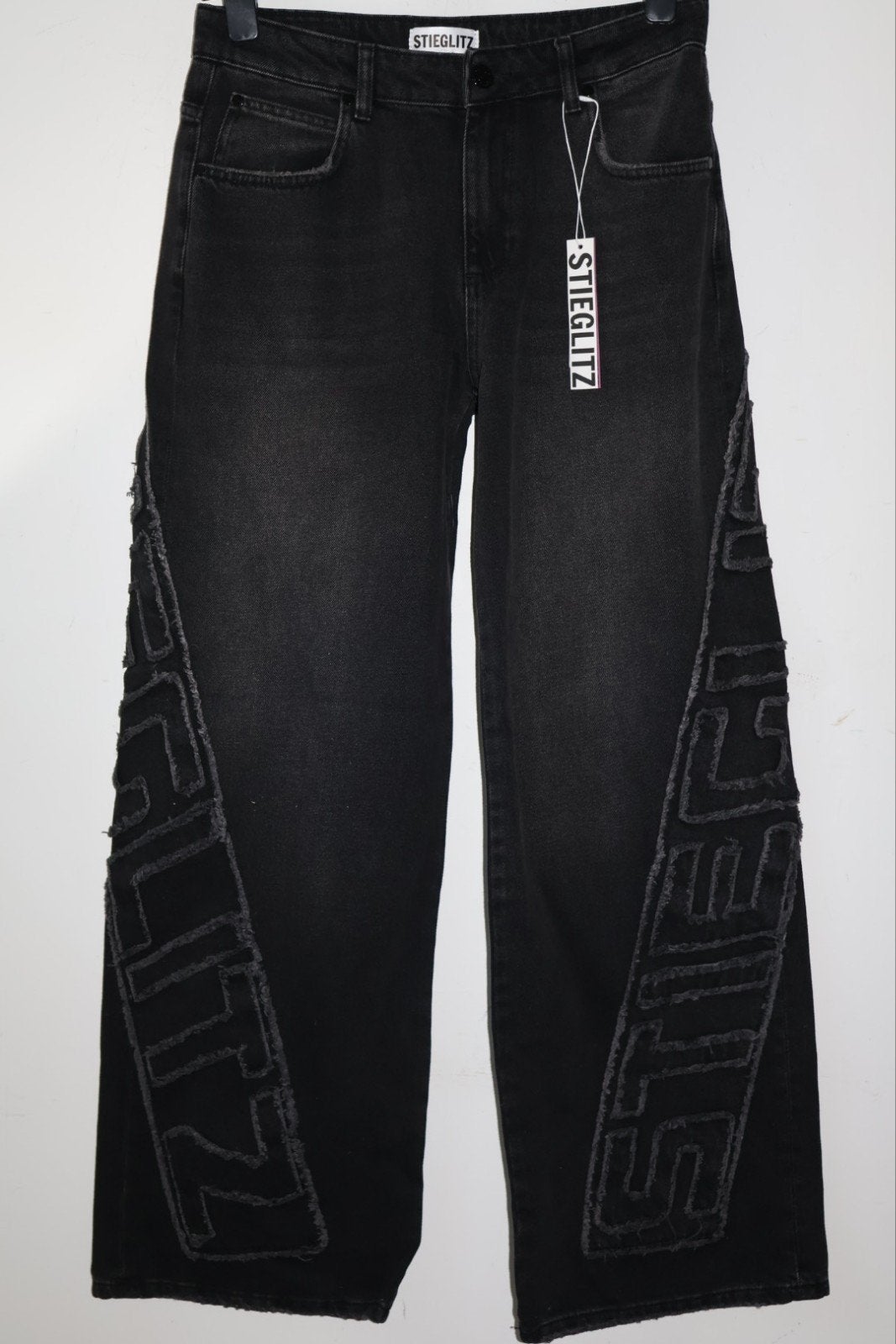 Stieglitz Fibel Jeans - Zwart - Maat 38 M - Nieuw, Kleding | Dames, Stieglitz.nl, Nieuw, Stieglitz, Ophalen of Verzenden