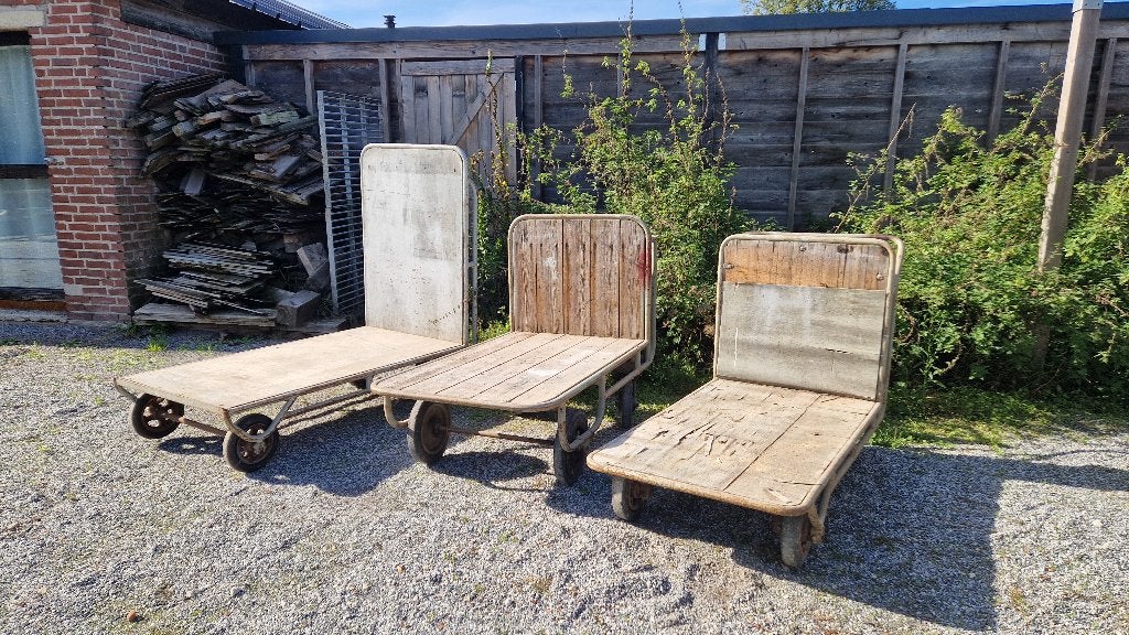 3 stoere vintage transsportkarren, Ophalen