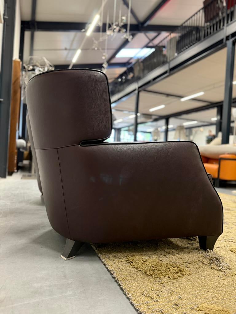 2 Natuzzi Amadeus fauteuils bruin leer Design stoel, Huis en Inrichting, Gebruikt, Natuzzi, Ophalen of Verzenden, 50 tot 75 cm