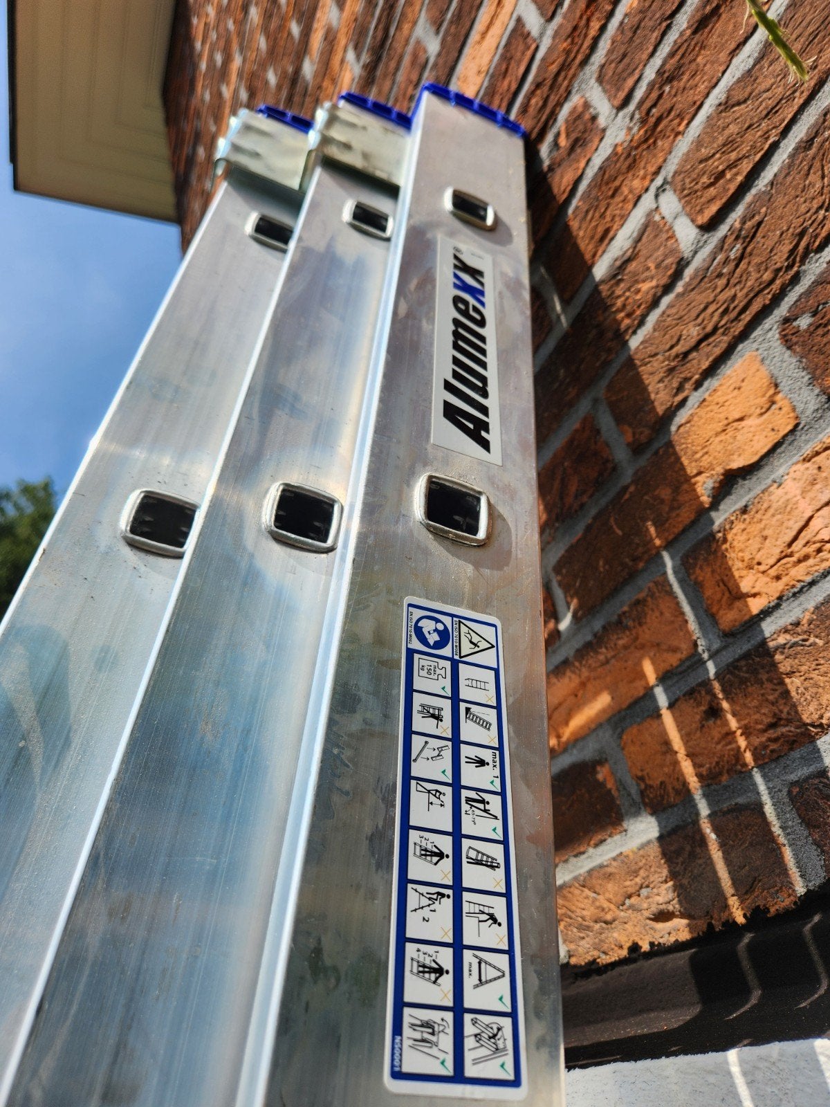 Koopje: nieuwe Alumexx 3-delige veelzijdige ladder, Doe-het-zelf en Verbouw, Ophalen, Nieuw, Ladder, Opvouwbaar of Inschuifbaar