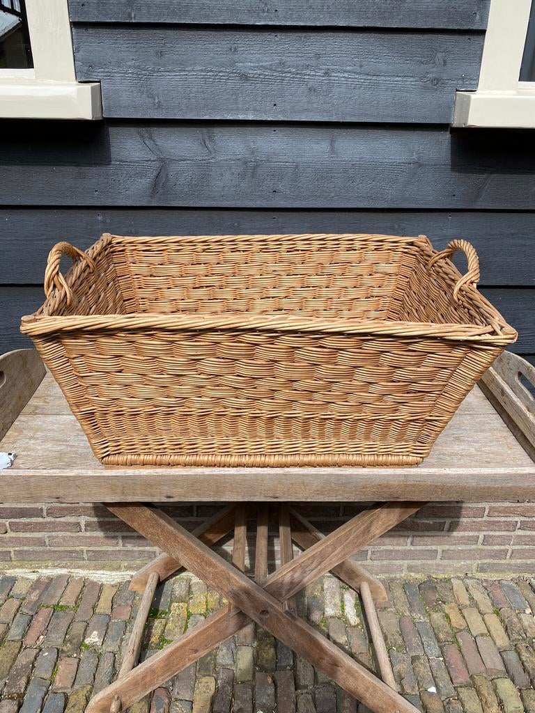 Oude wasmand, Ophalen