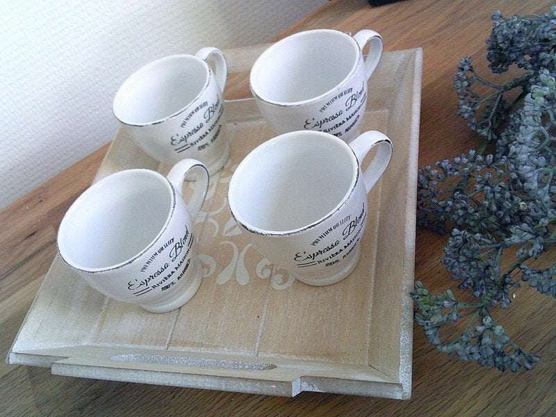 RIVIERA MAISON 4 witte expresso kopjes, Gebruikt, Overige merken, Ophalen of Verzenden, Overige stijlen