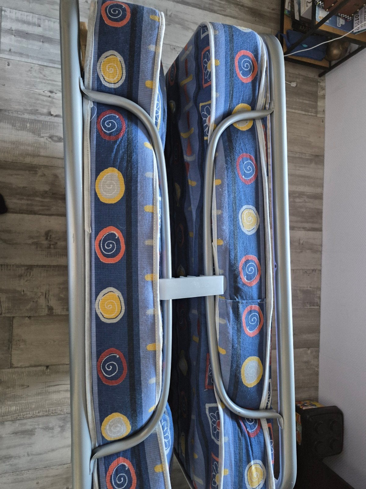 opklapbed, Ophalen, Eenpersoons, Zo goed als nieuw, 80 cm