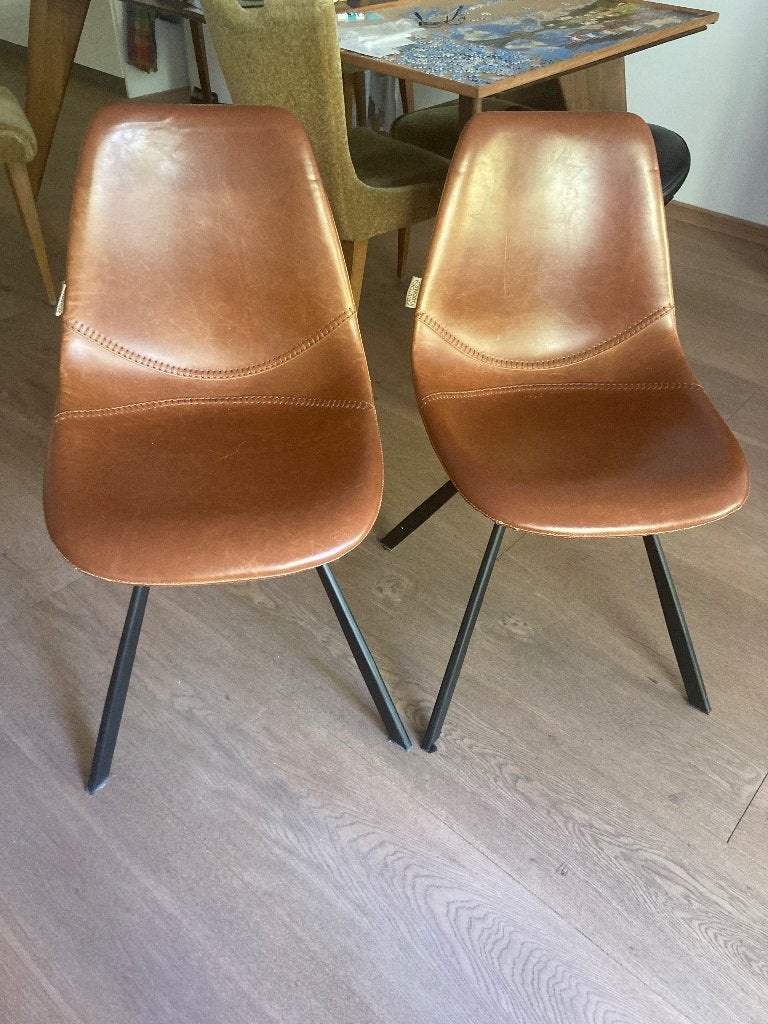 te koop 2 dutch bone leren stoeltjes, Huis en Inrichting, Stoelen, Ophalen, Gebruikt, Twee, Bruin