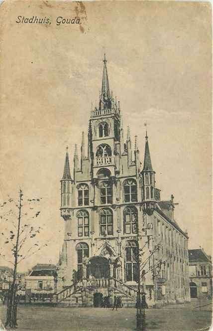 301-134-011 Gouda Stadhuis, Verzamelen, Ansichtkaarten | Nederland, Zuid-Holland, Voor 1920, Verzenden