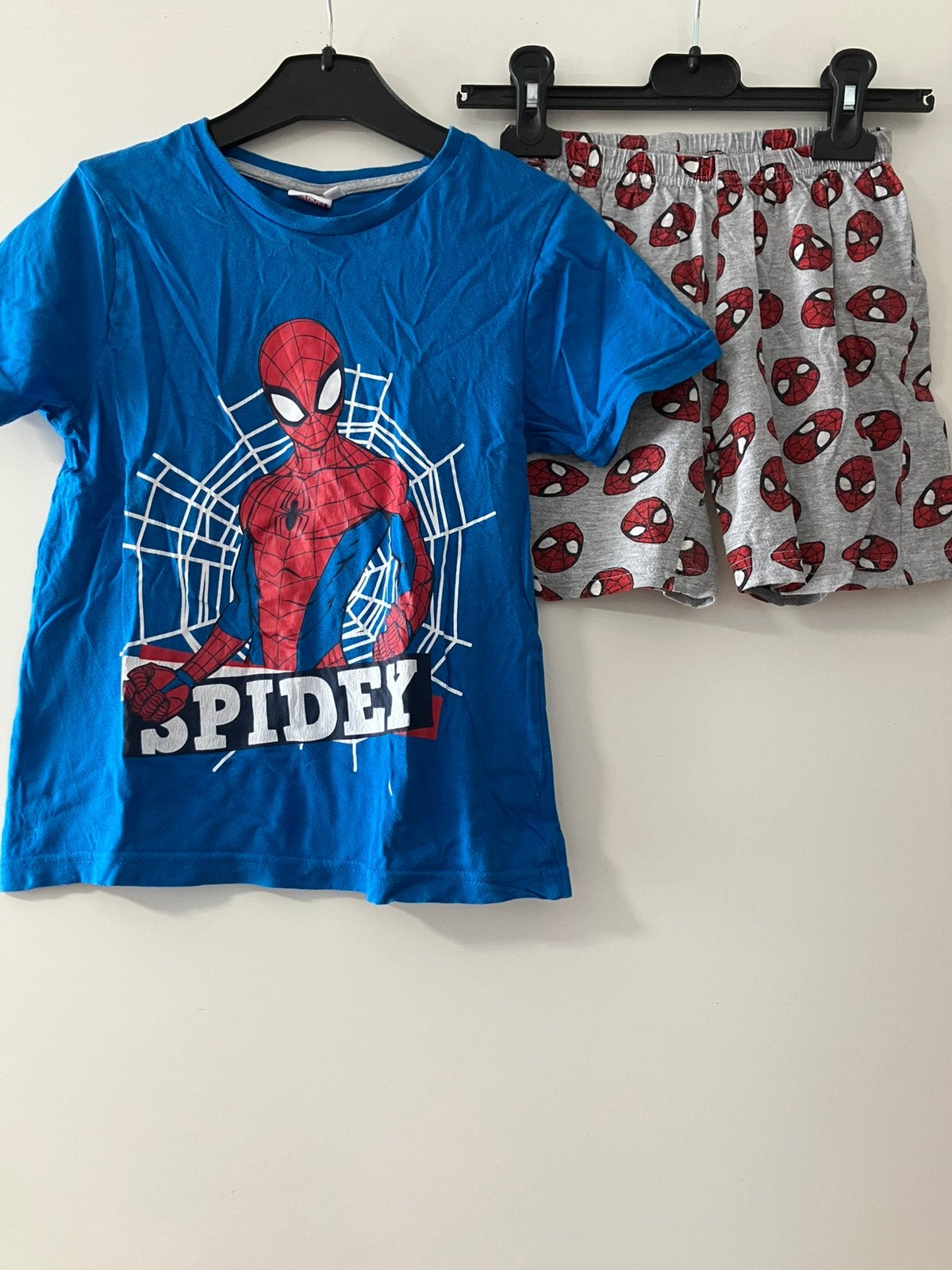 Nette Spider-Man Marvel shortama / pyjama blauw maat 116/122, Ophalen of Verzenden, Zo goed als nieuw, Jongen, Nacht- of Onderkleding