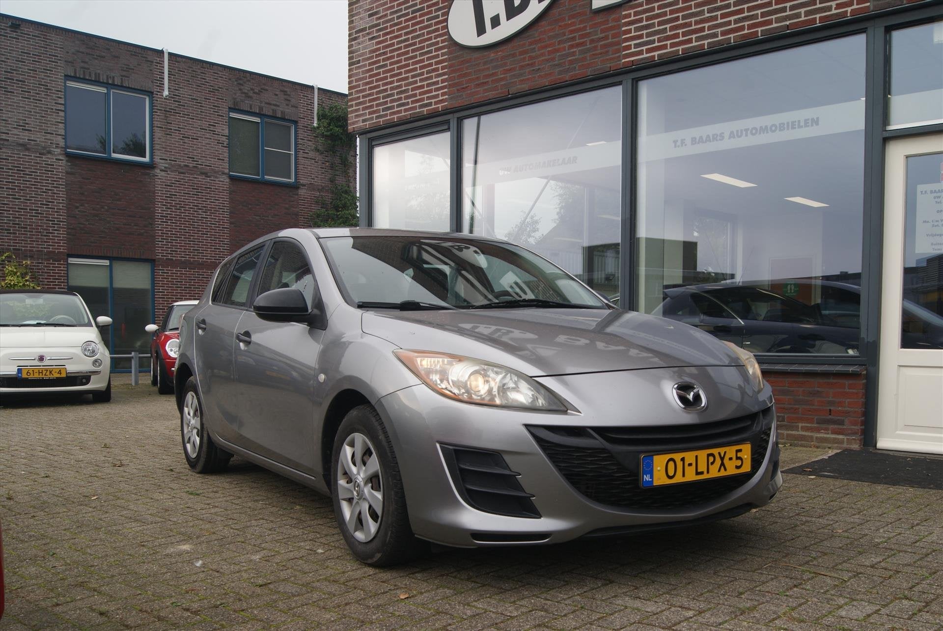 MAZDA 3 1.6 105pk, Auto's, Voorwielaandrijving, Dealer onderhouden, Stof, Gebruikt