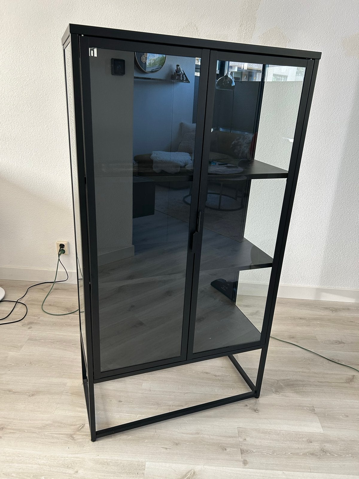 Te koop Zwarte industriele kast/glazen deuren en planken, Ophalen, Gebruikt, 50 tot 100 cm, Metaal