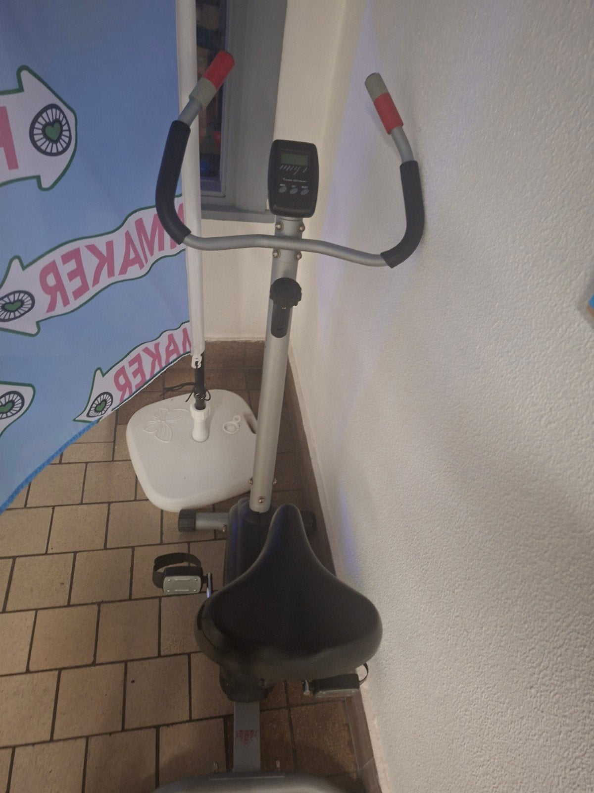 Hometrainer - Werkt perfect, Ophalen, Gebruikt, Metaal, Benen