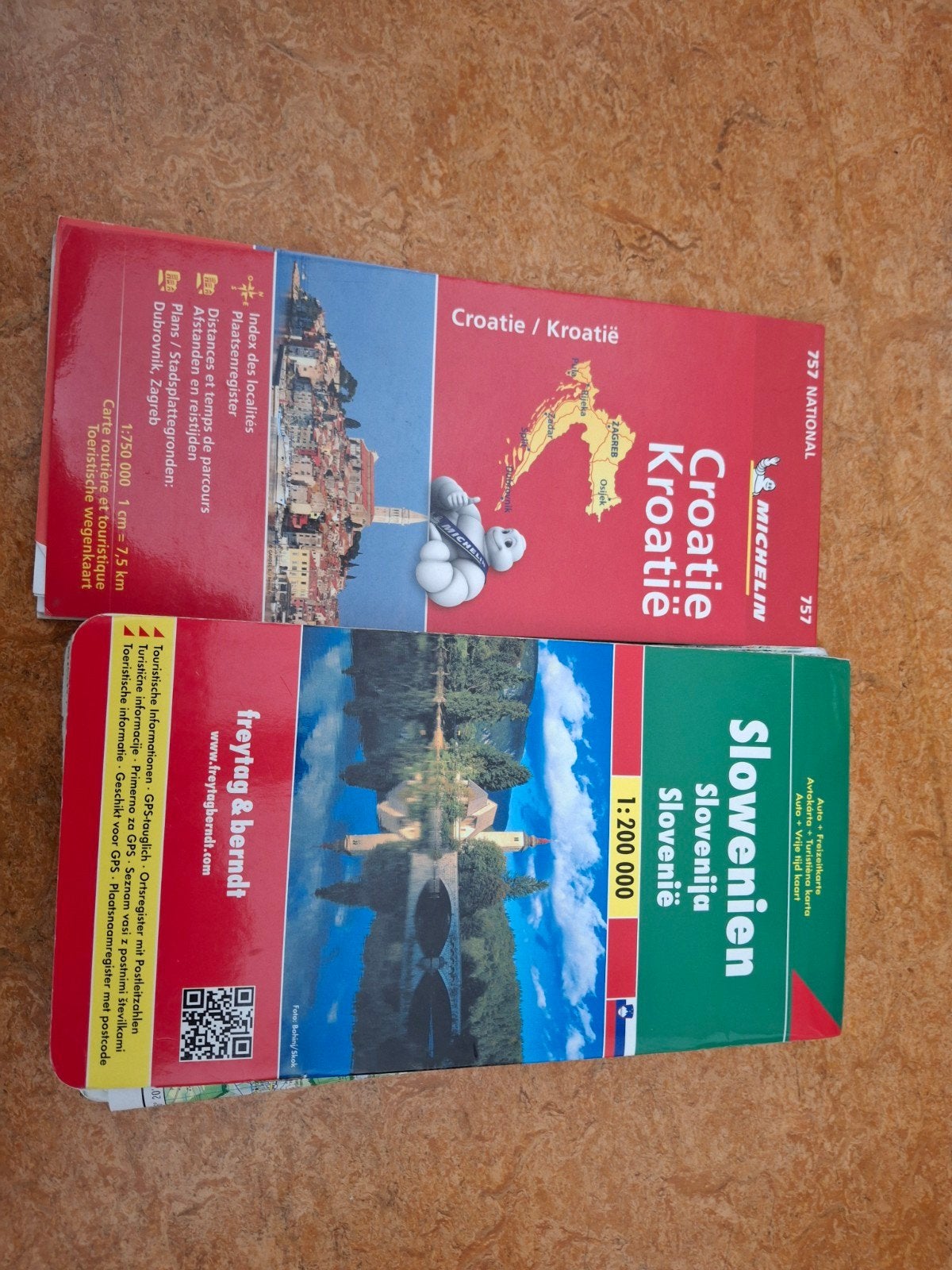 kaart kroatie slovenie, Boeken, Ophalen of Verzenden, Europa, Reisgids of -boek, Michelin