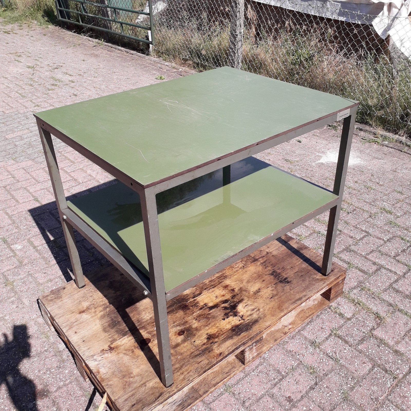 Stevige werkbank met Trespa bladen en metalen frame, Ophalen, Gebruikt, 70 tot 120 cm