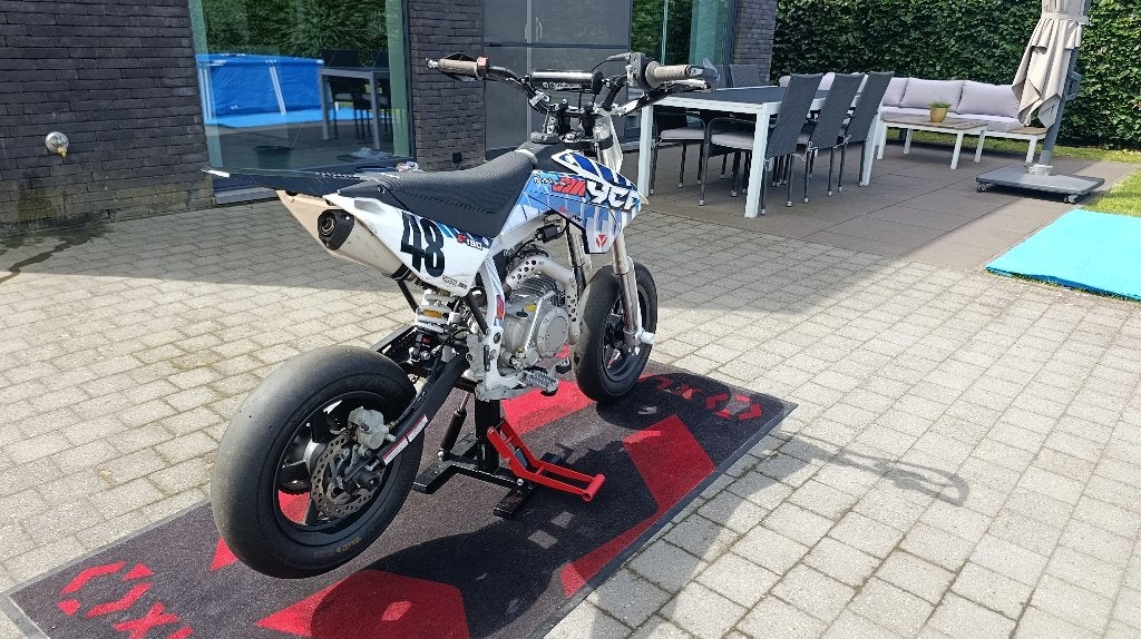 YCF SM pitbike, YCF, Schijfrem, Ophalen, 140 cc
