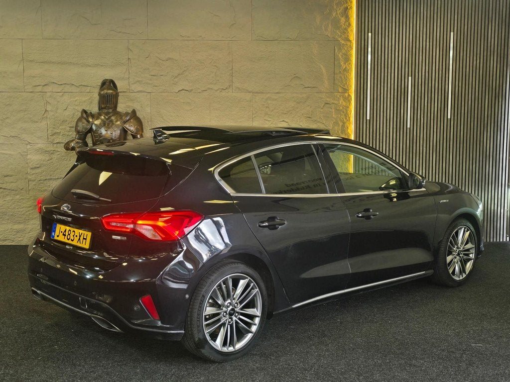Ford Focus 1.0 EcoBoost Hybrid Vignale|GARANTIE|PANO|LEDER|H, Auto's, 125 pk, Gebruikt, Zwart, Handgeschakeld