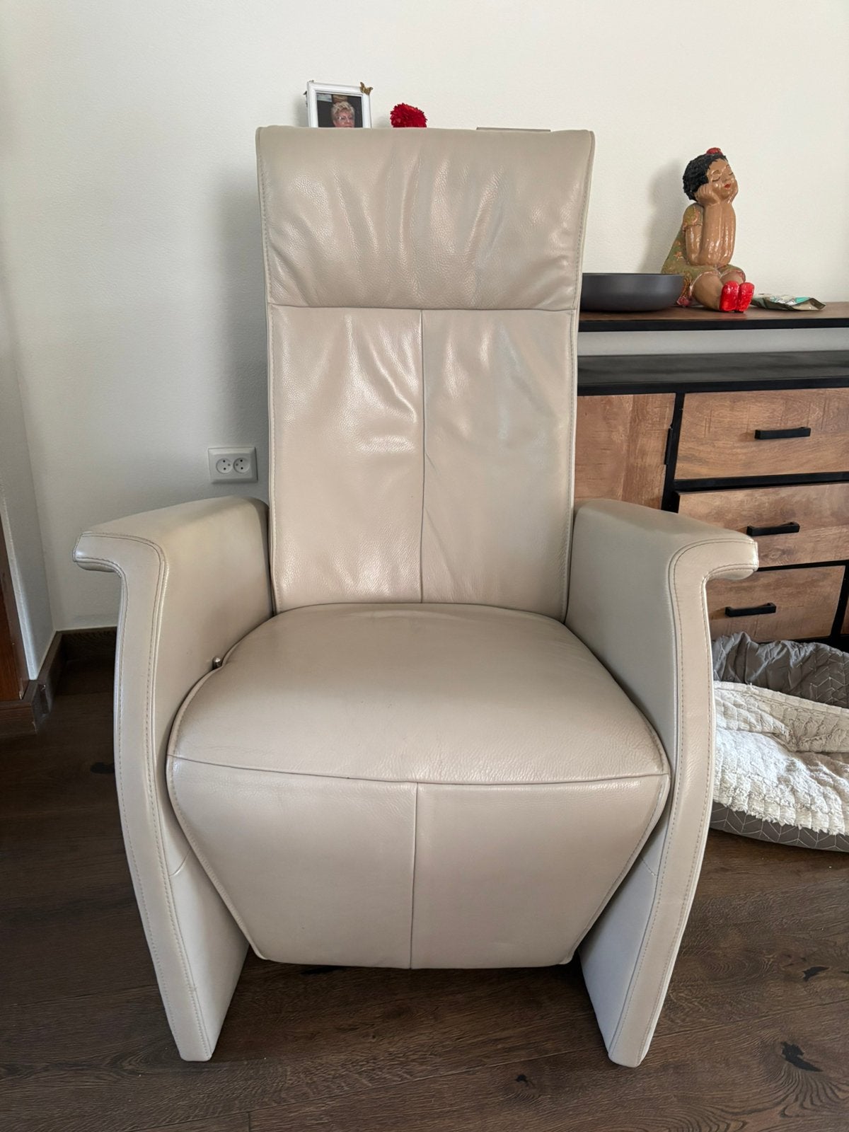 Luxe beige/creme leren relaxfauteuil / verstelbare ligstoel, Ophalen, Zo goed als nieuw, 75 tot 100 cm, Leer