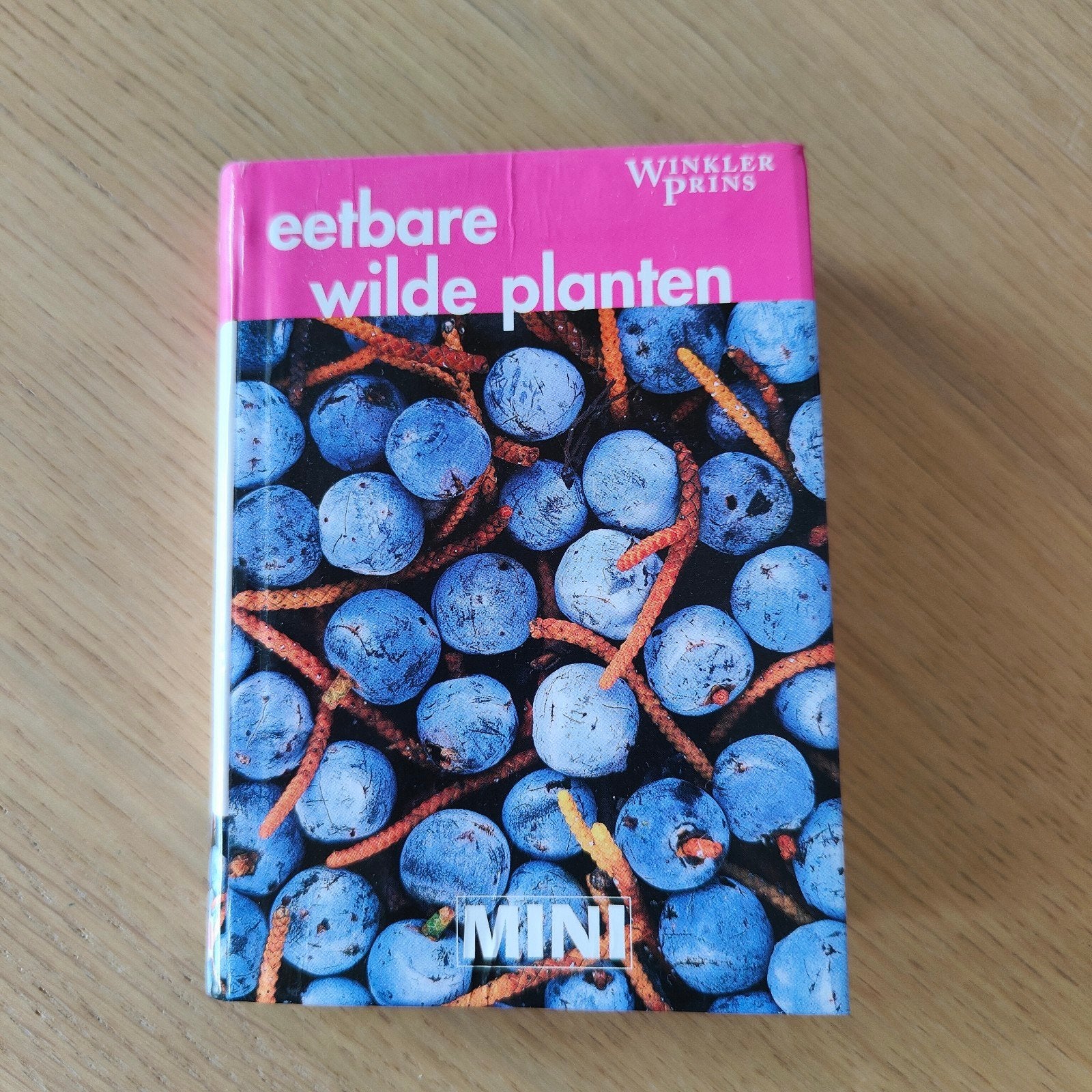 Winkler Prins Mini: Eetbare Wilde Planten, Ophalen of Verzenden, Zo goed als nieuw, Gerda van Schaik, Overige gebieden