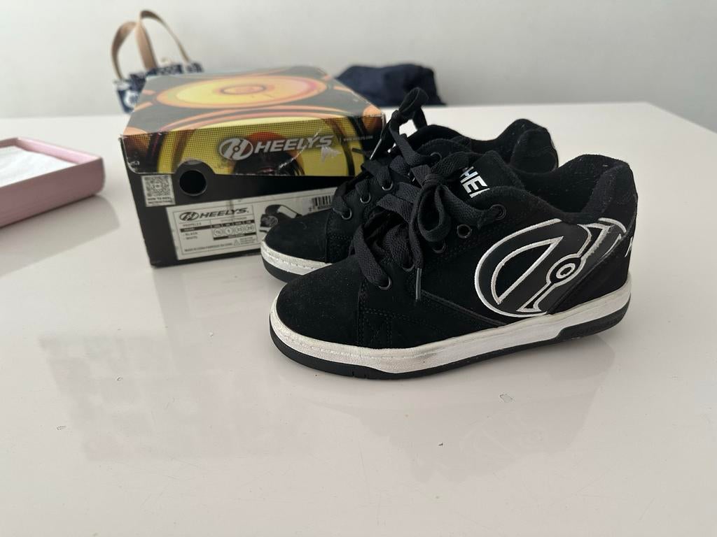 Heelys rolschoenen zwart - Maat 33, Kinderen en Baby's, Speelgoed | Buiten | Rolschaatsen, Ophalen of Verzenden, Gebruikt, Kinderen