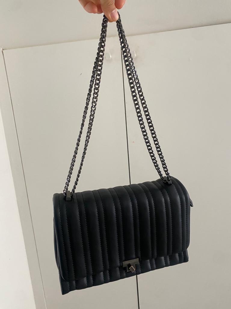 Zara chain shoulder bag , zwarte tas, Ophalen of Verzenden, Zo goed als nieuw, Zwart, Schoudertasje