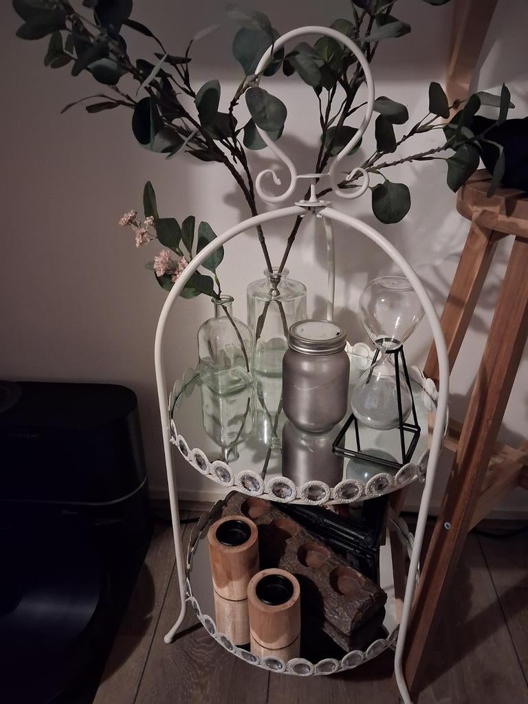 Decoratieve etagere met spiegelplateaus, Huis en Inrichting, Woonaccessoires | Etagères, Ophalen