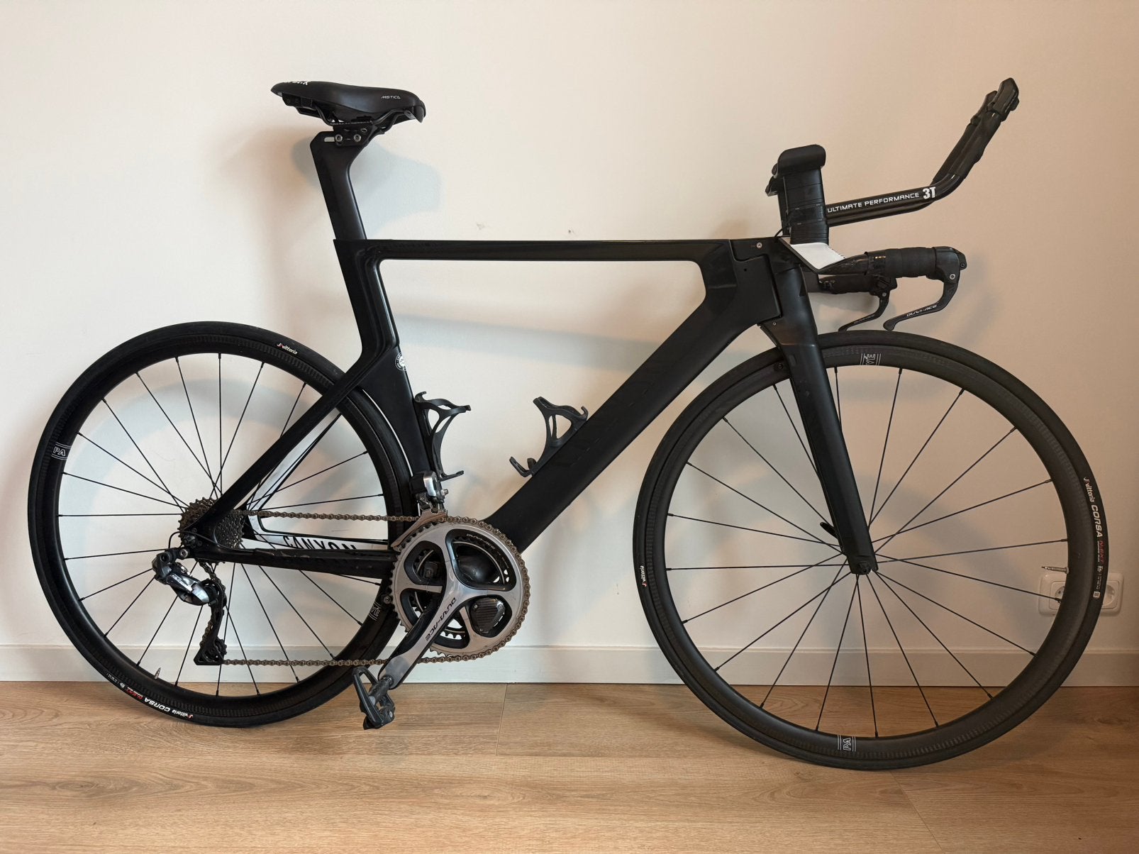 Canyon Speedmax CF triatlonfiets met Fizik Mistica zadel, Fietsen en Brommers, 28 inch, Gebruikt, Carbon, Meer dan 20 versnellingen