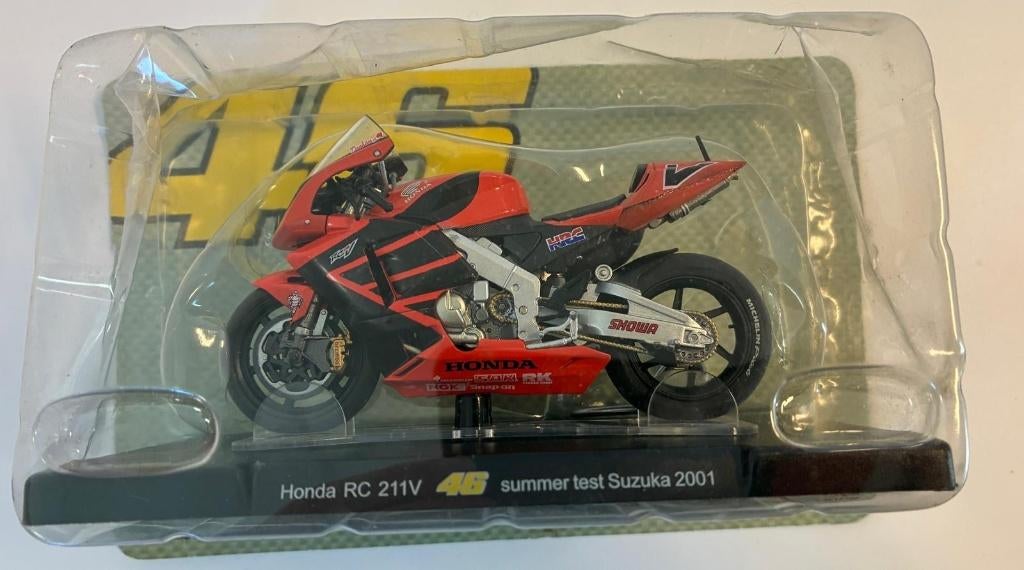 59761: Honda RC 211 V - Valentino Rossi - Summer Suzuka 2001, Nieuw, Ophalen of Verzenden, Motor, Bachsatztstr. 54 D 72131 Ofterdingen, Germany