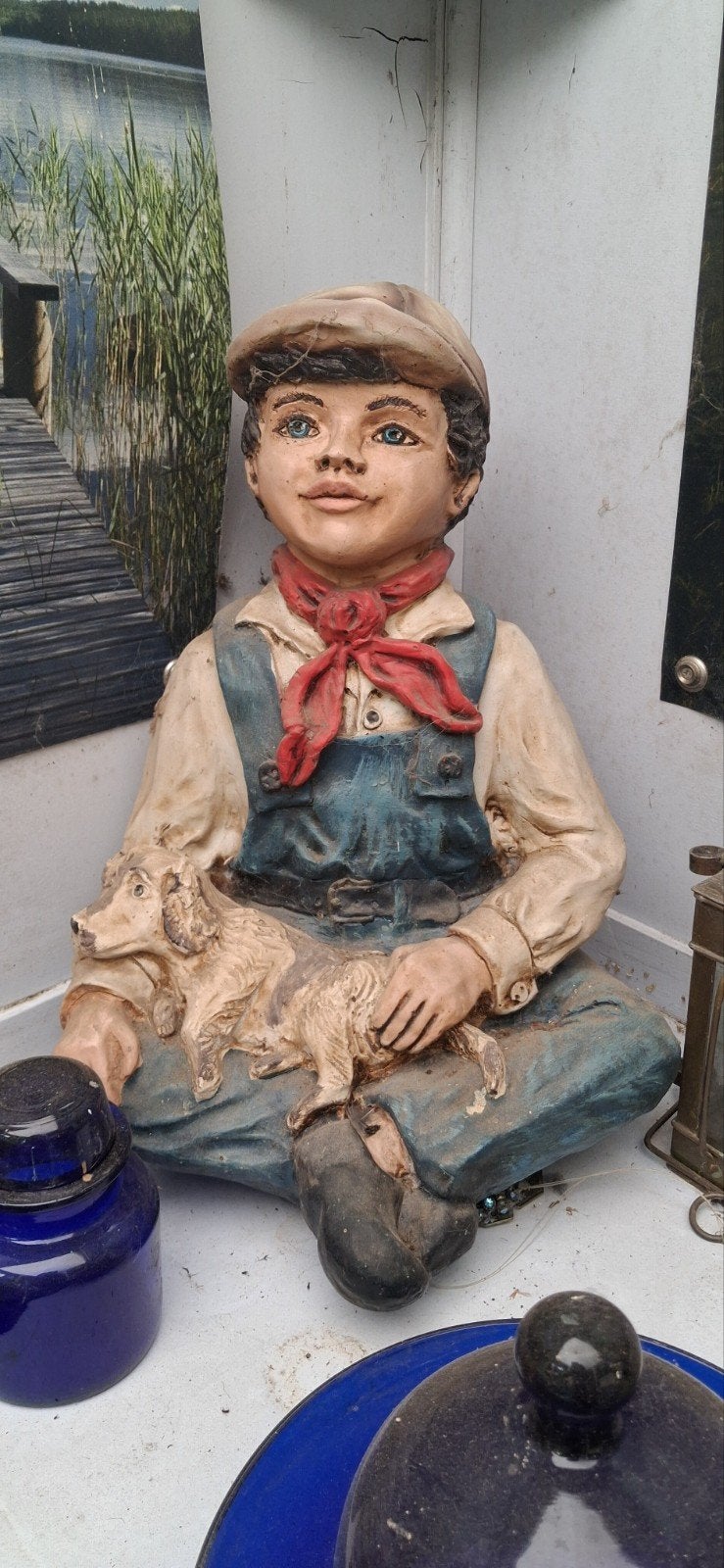 Oud beeld Jongen met hond, Ophalen of Verzenden, 20 - 50 cm, Beeld, Beschilderd