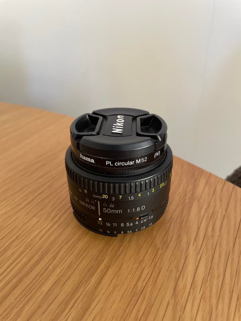 Nikon AF NIKKOR 50mm 1:1.8 D lens met Hama PL filter, Ophalen, Zo goed als nieuw