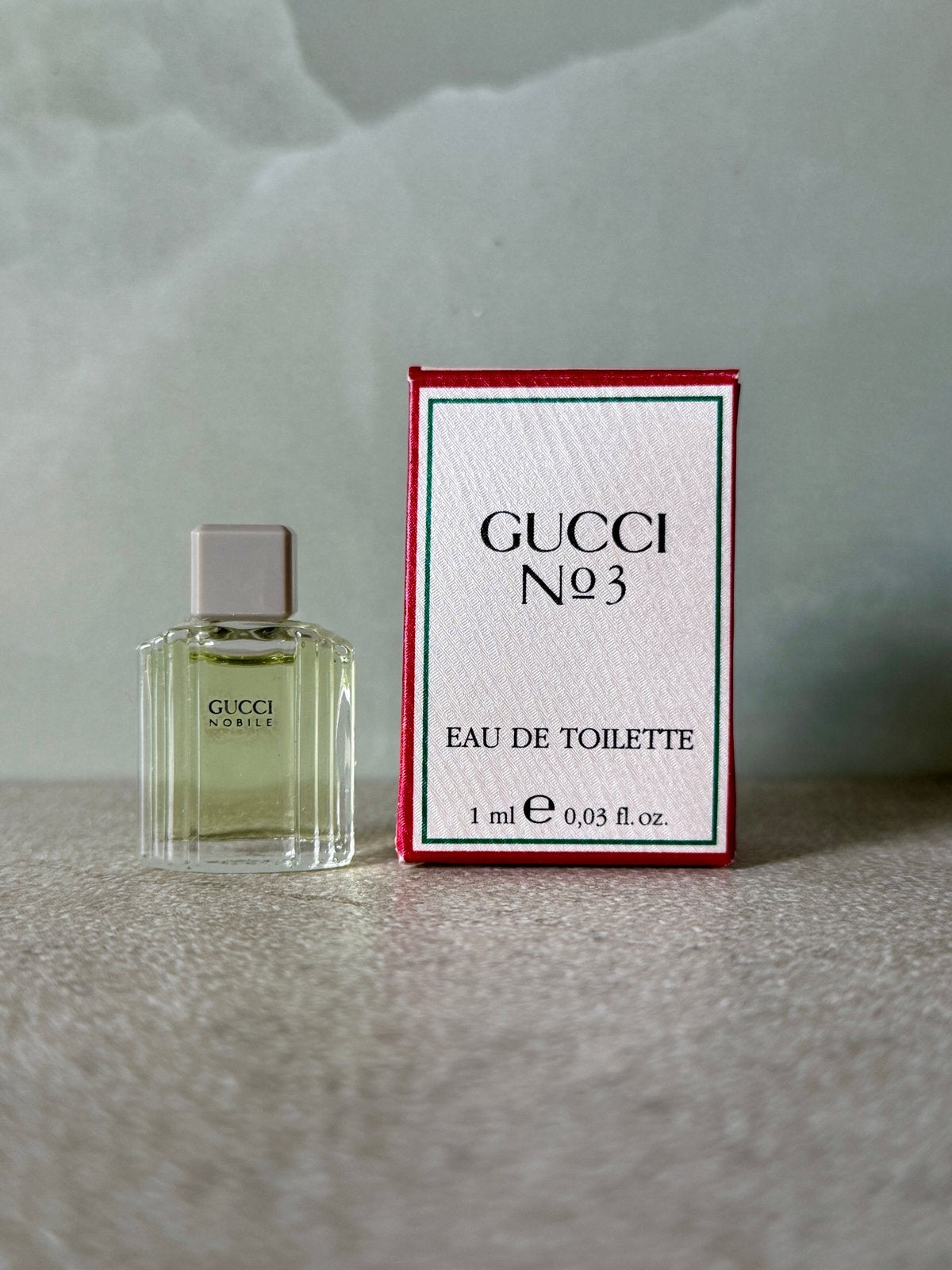 Gucci Nobile No. 3 Eau de Toilette Miniatuur 1 ml, Sieraden, Tassen en Uiterlijk, Uiterlijk | Parfum, Ophalen of Verzenden, Nieuw