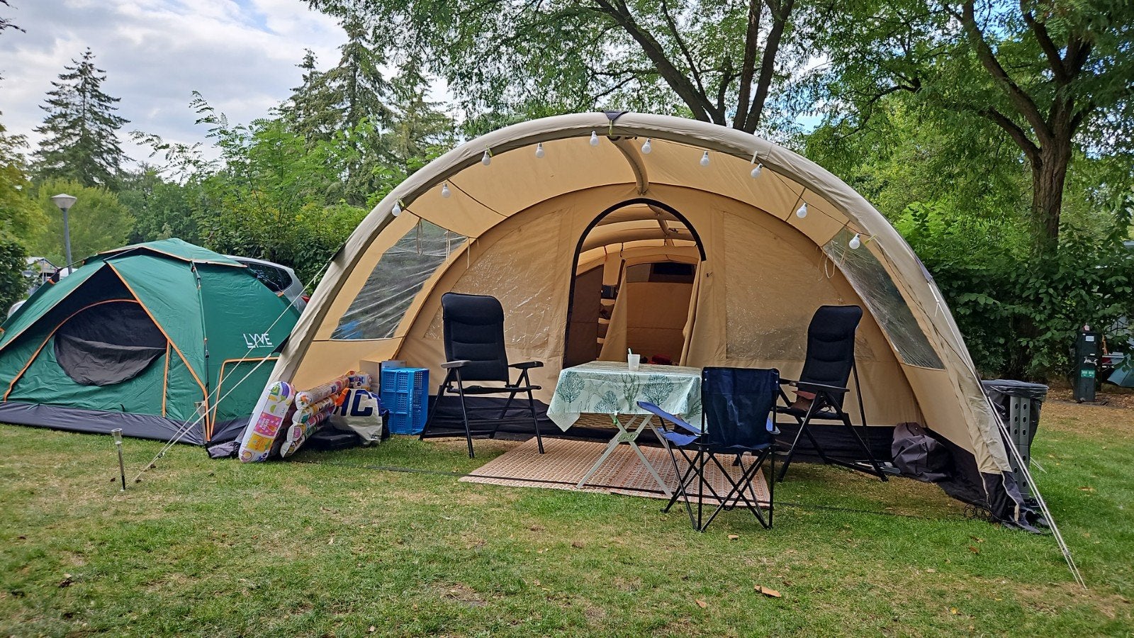 Complete kampeeruitrusting, Caravans en Kamperen, Ophalen, Gebruikt, Tot en met 6