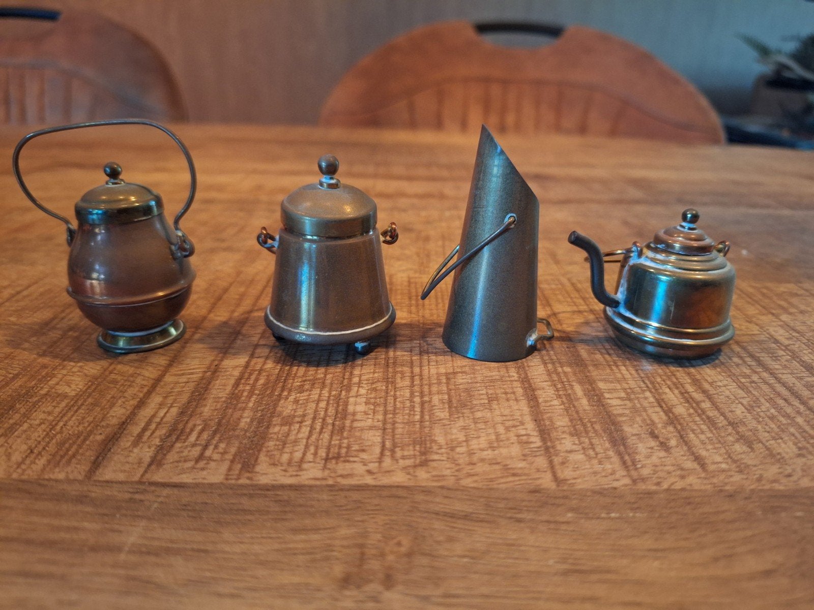 Set van 4 miniatuur koperen/bronzen potjes en ketel, Antiek en Kunst, Ophalen of Verzenden