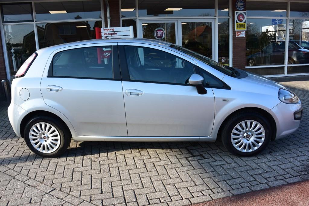 Fiat PUNTO 1.4 Dynamic AUTOMAAT, Euro 5, 4 cilinders, Met garantie (alle), 400 kg